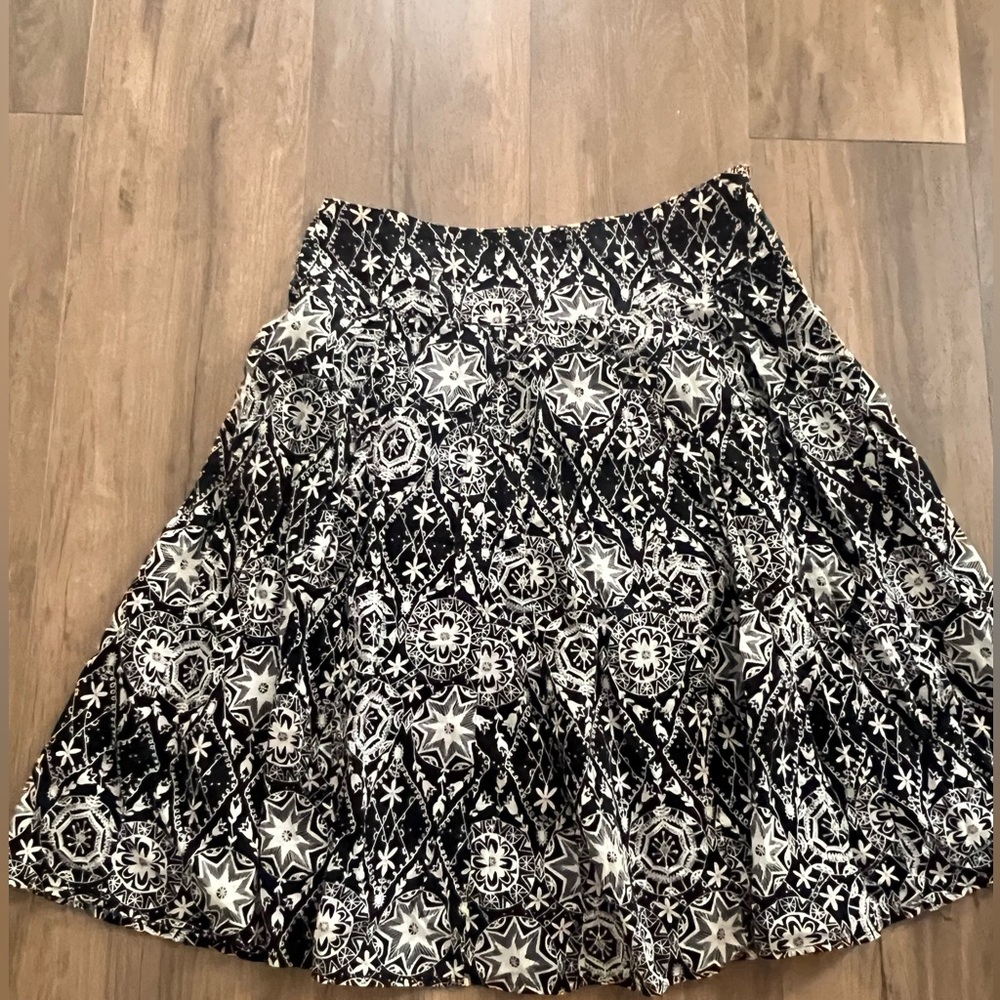 Apt 9 Skirt Circle 100% Cotton Flora Paisley Print Black White Lined 8